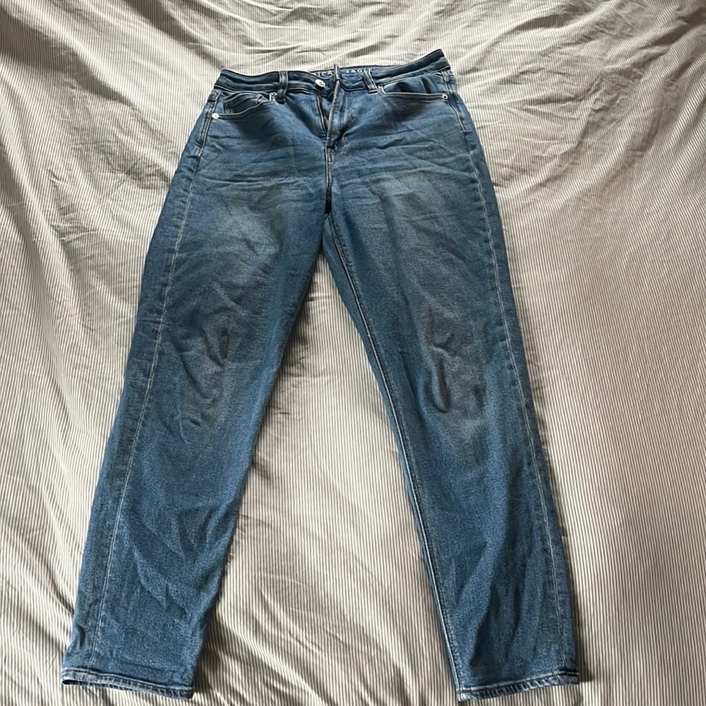 American Eagle mom jeans